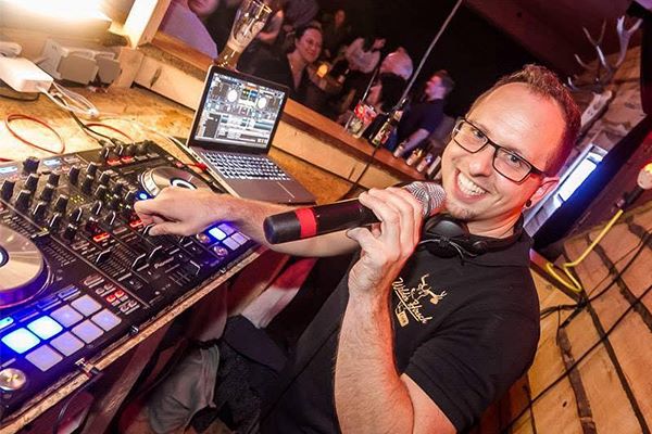 DJ Marcel Schmutzler MSMUSIC I DJ für Hochzeiten und Events in Zwickau, Chemnitz, Gera, Altenburg, Hof, Leipzig, Sachsen, Thüringen